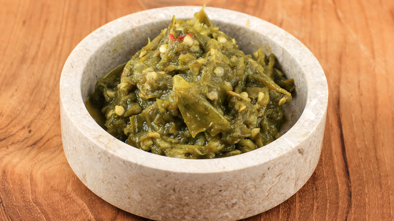 Green chili relish