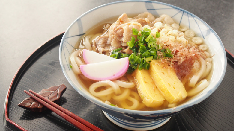 Udon noodle soup