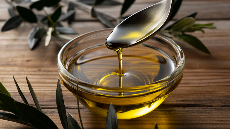 Olive oil in bowl