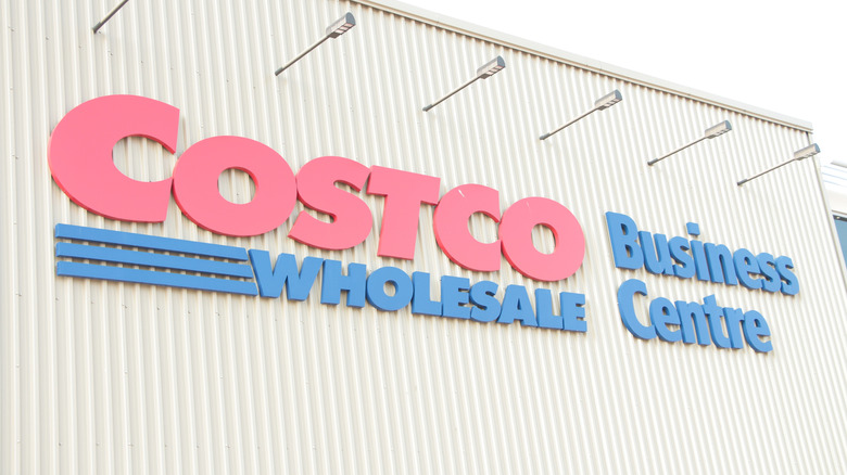 Costco Wholesale Business Centre store exterior