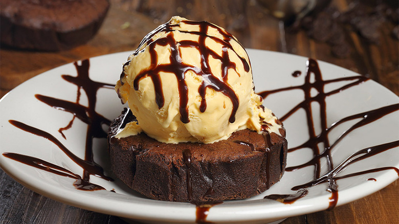 Brownie with vanilla ice cream