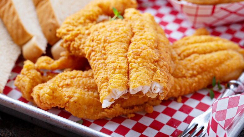 Fried and seasoned fish