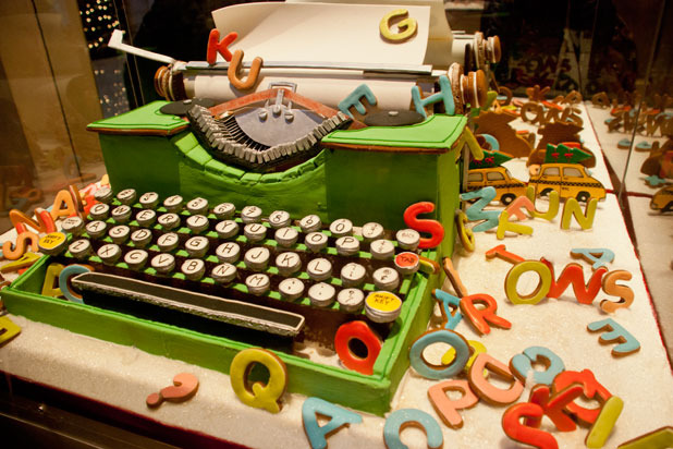 10. Gingerbread Typewriter  