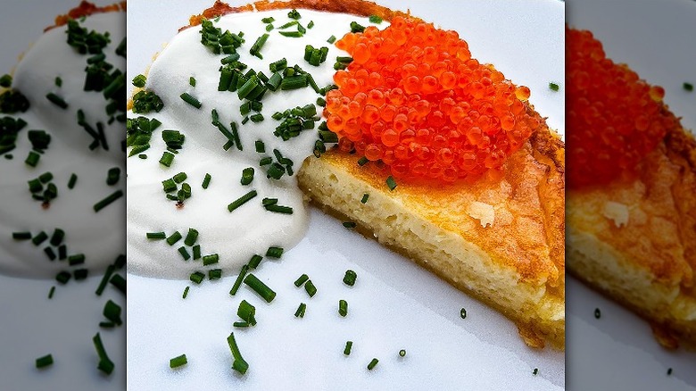 pastry with roe and cream 