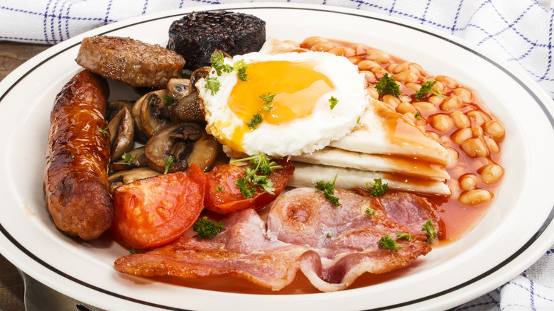 Traditional Ulster fry on a plate