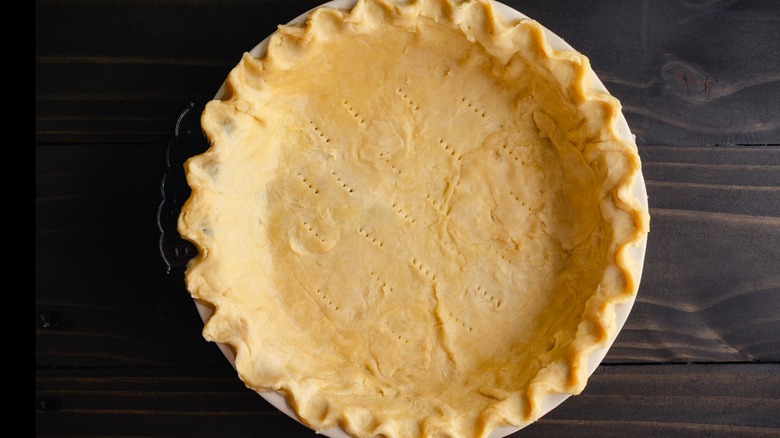 Crimped pie crust