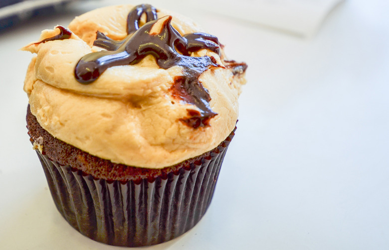 Peanut Butter and Jelly Cupcakes