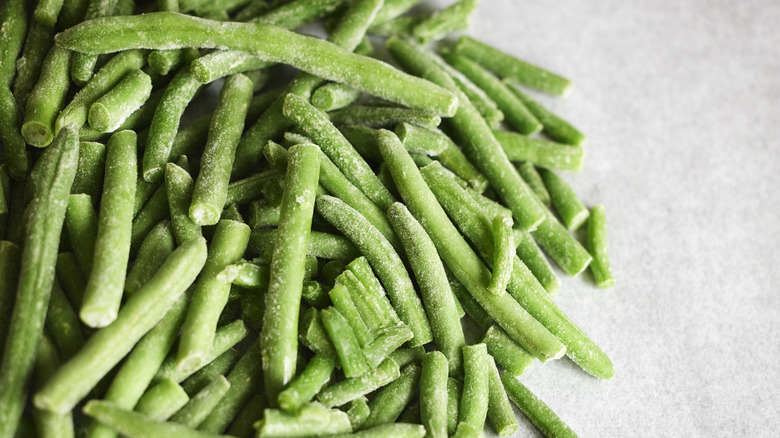 a pile of frozen green beans