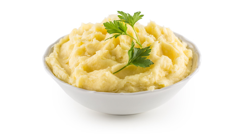 mashed potatoes with parsley