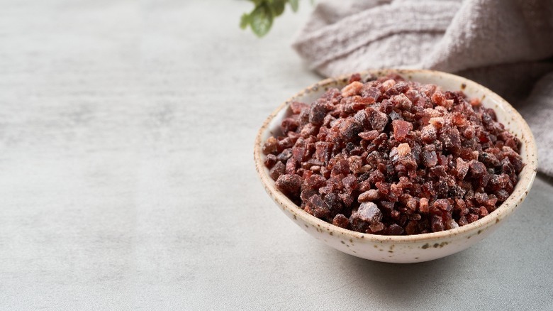 Bowl of Himalayan black salt