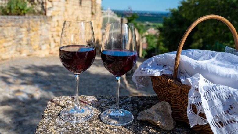 Wine glasses at Châteauneuf du Pape