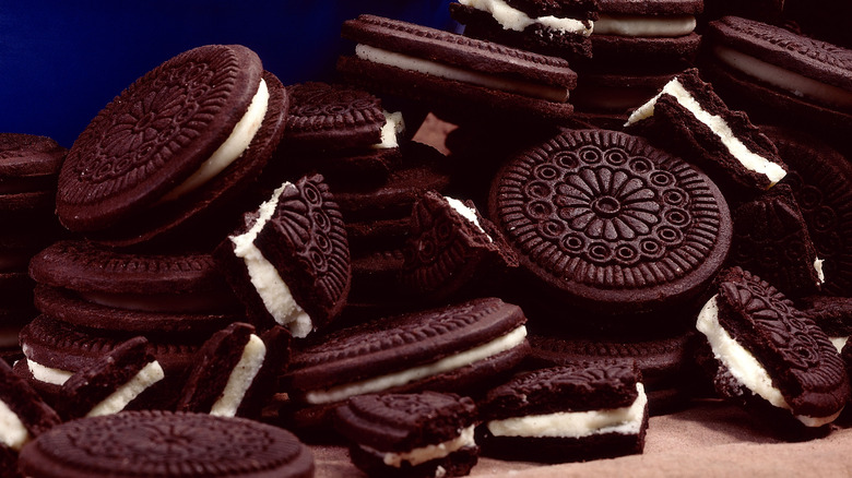 Chocolate sandwich cookies