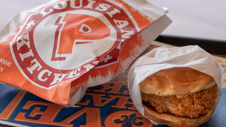 Popeyes sandwhich