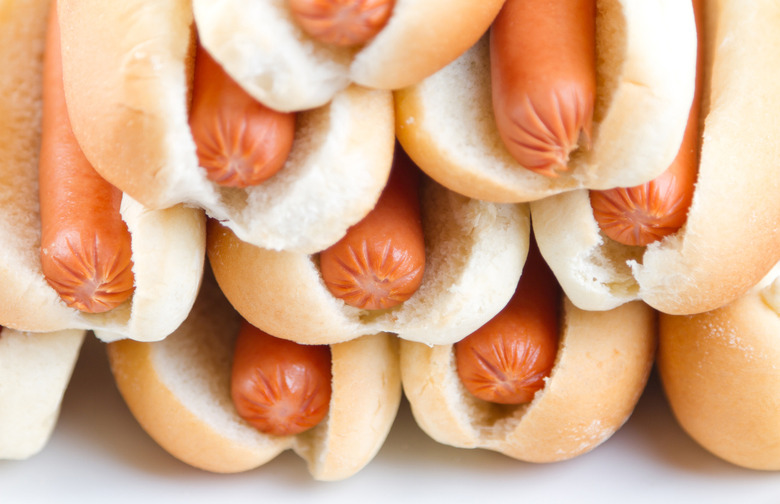 Teen Dies During Hot Dog Eating Contest (San Pedro, Calif.)