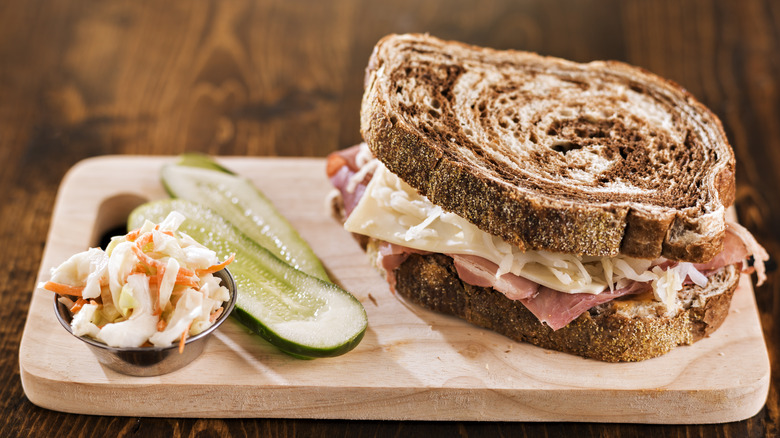 Rueben sandwich with coleslaw