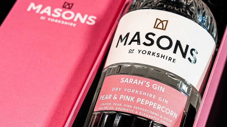 masons pear and pink peppercorn gin