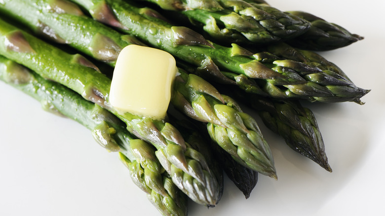 asparagus with butter