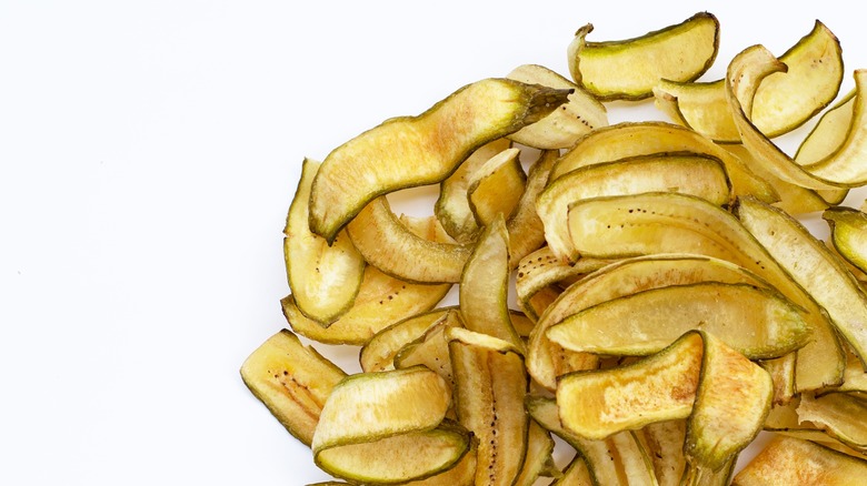 banana peel chips