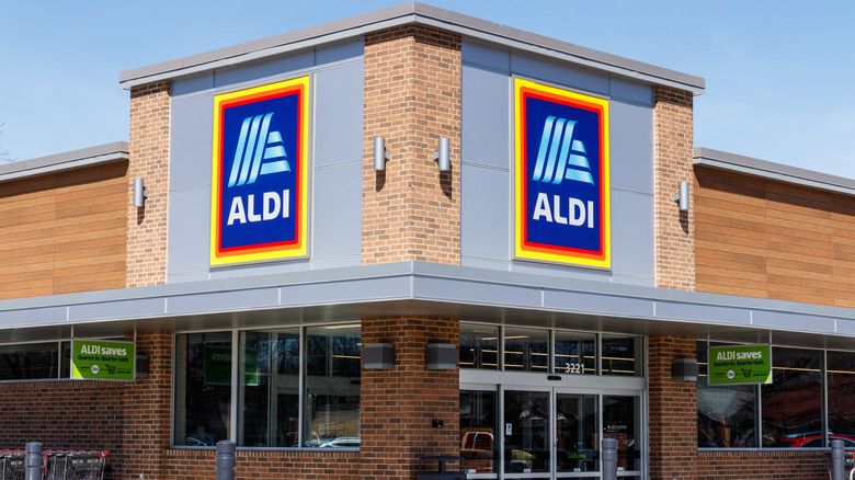 Exterior of Aldi supermarket