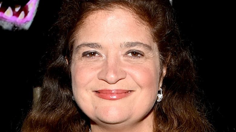 alex guarnaschelli smiling