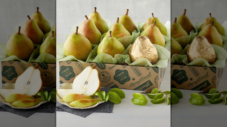 Box of Harry & David pears