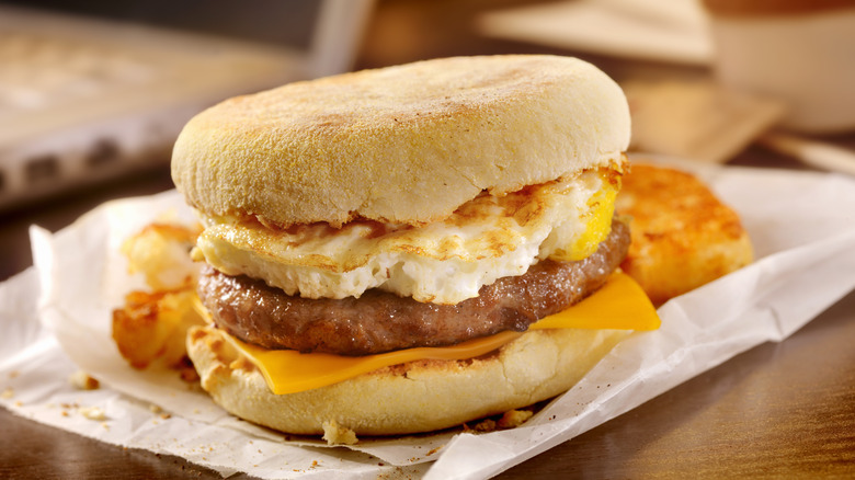 breakfast sandwich