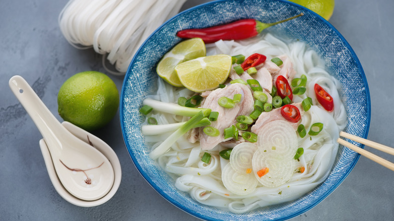 Chicken phở in blue bowl