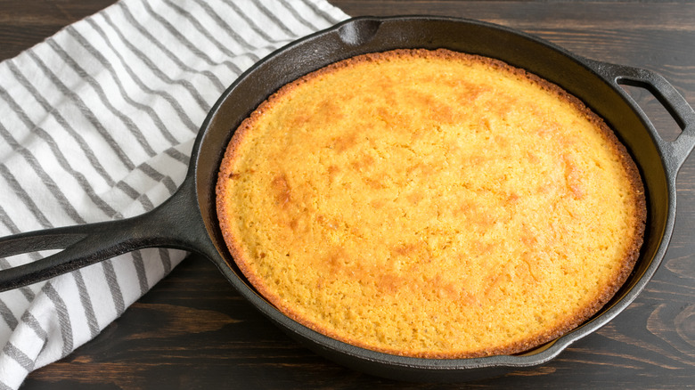 finished cornbread in round skillet