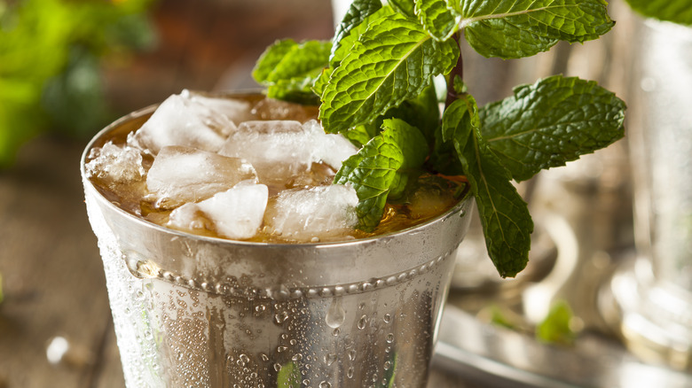 Irish julep with mint