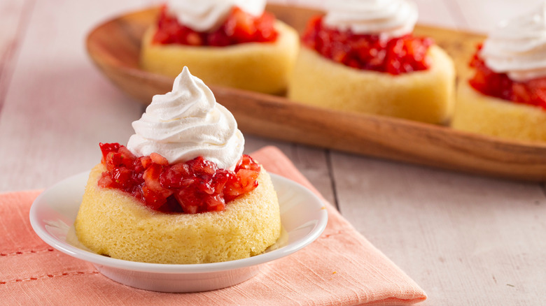 Strawberry shortcake with berries