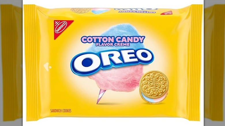 Cotton Candy Oreos package