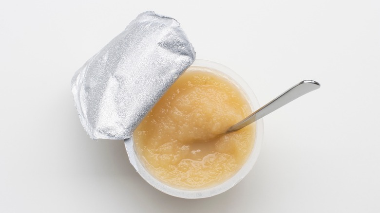 Single serving packet of applesauce