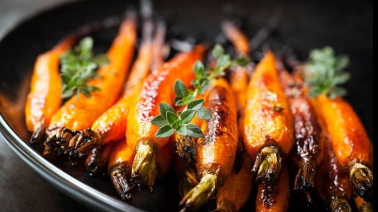 Roasted caramelized carrots