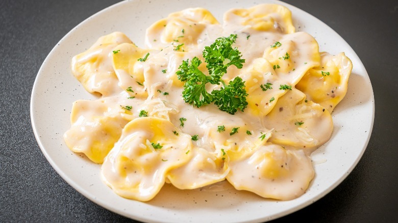 ravioli in cream sauce