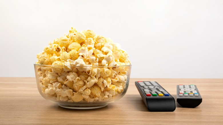 popcorn in glass bowl