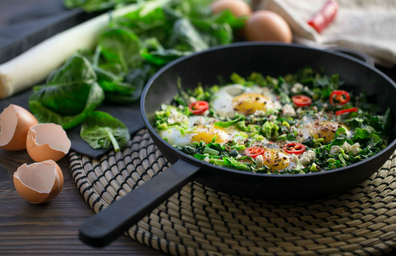 Spicy and Creamy Tunisian Green Shakshuka