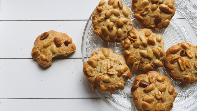 Plate of peanut cookies