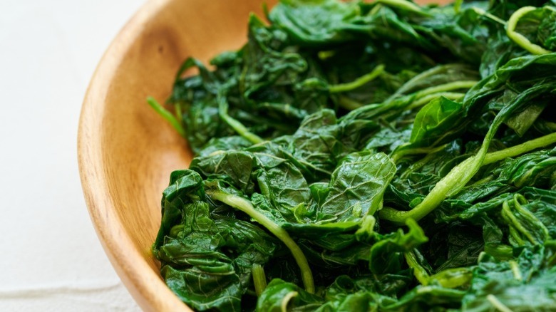 Cooked spinach in a bowl