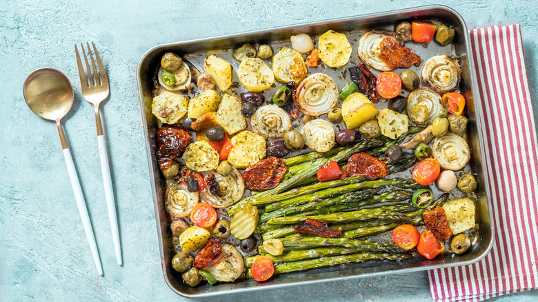 tray of roasted vegetables