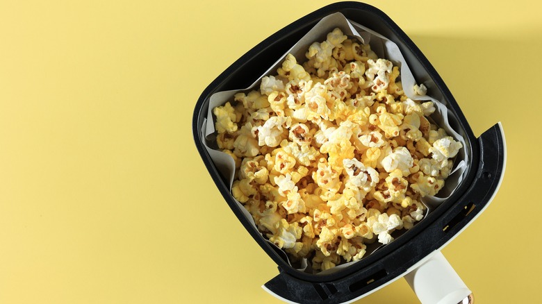 Air fryer tray with popcorn