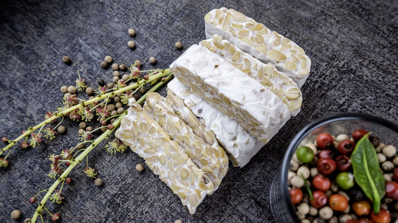 sliced tempeh with spices