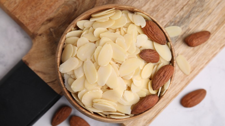 flaked almonds and whole almonds