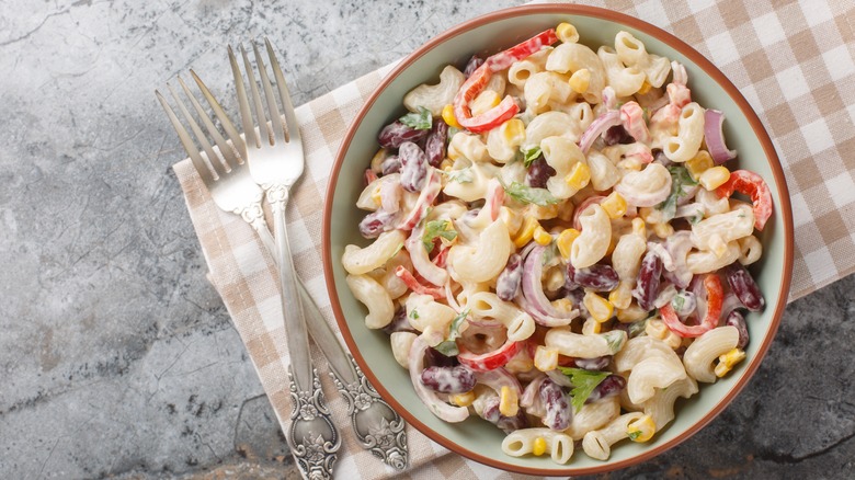 pasta salad with beans