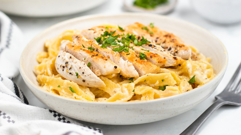 Creamy Chicken Alfredo Pasta dish