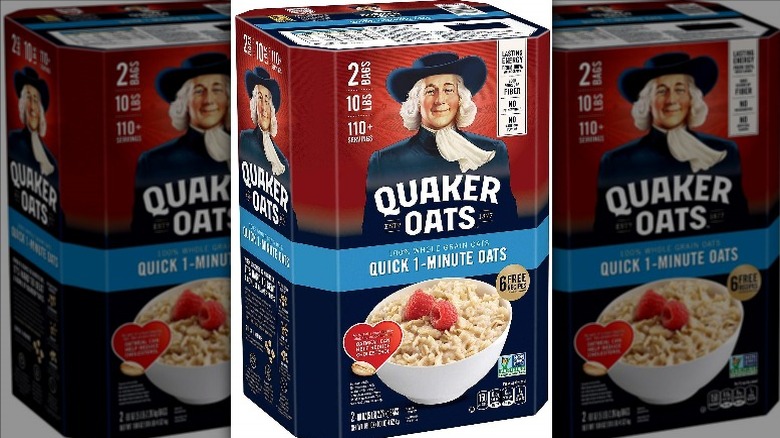 Box of Quaker Instant Oatmeal