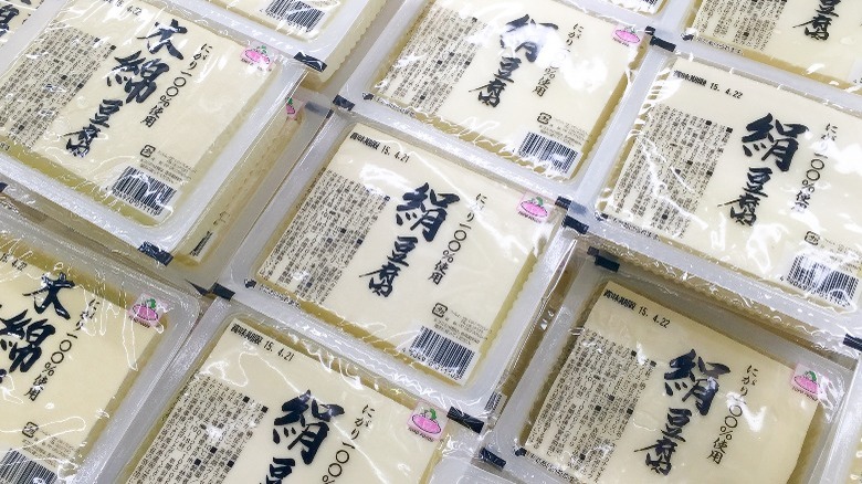 tofu packages in store