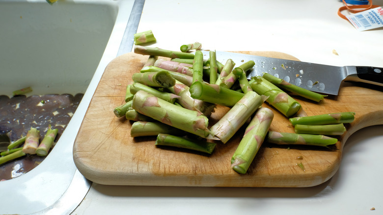 trimmed asparagus ends