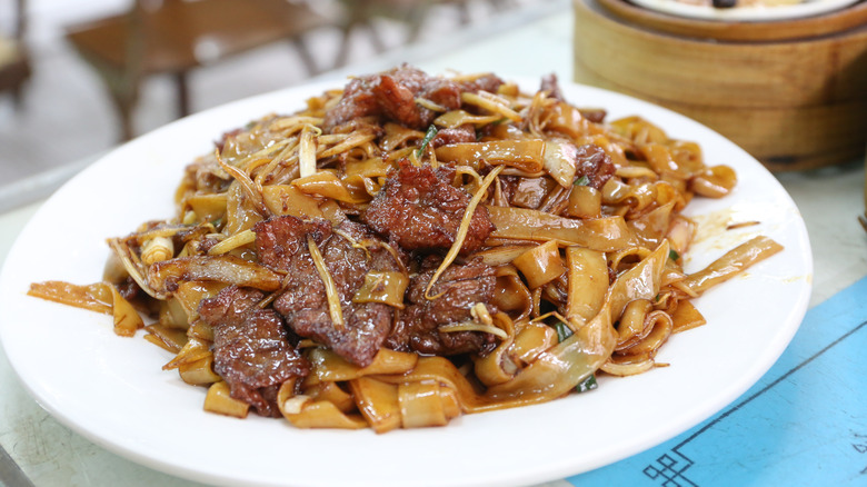 beef chow fun on plate