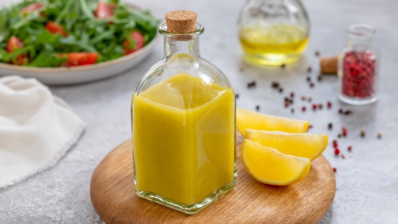 salad dressing with lemons