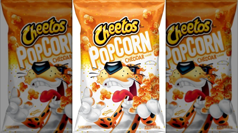 Cheetos cheddar popcorn